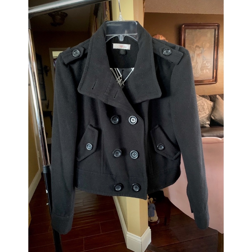 Super cute black mid waist coat
